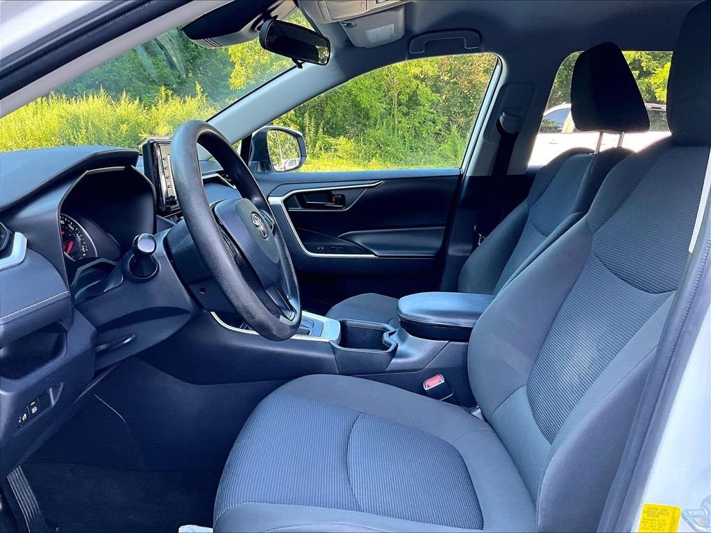 Used 2022 White Toyota LE image 4