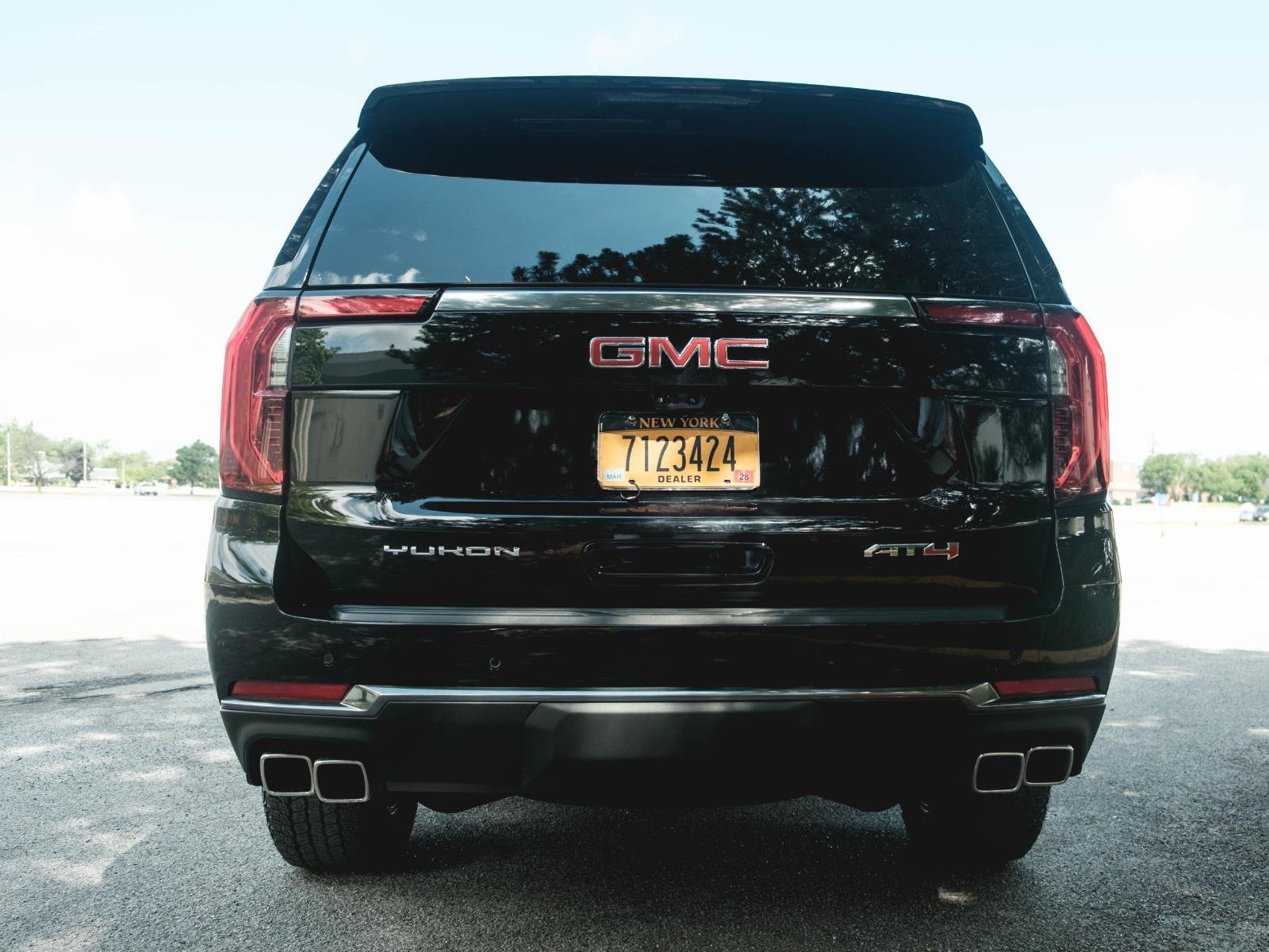 Used 2026 Onyx Black GMC AT4 image 3