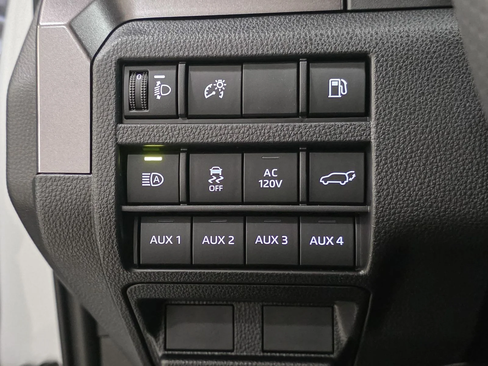 2026 Toyota 4Runner TRD Off-Road - Photo 26