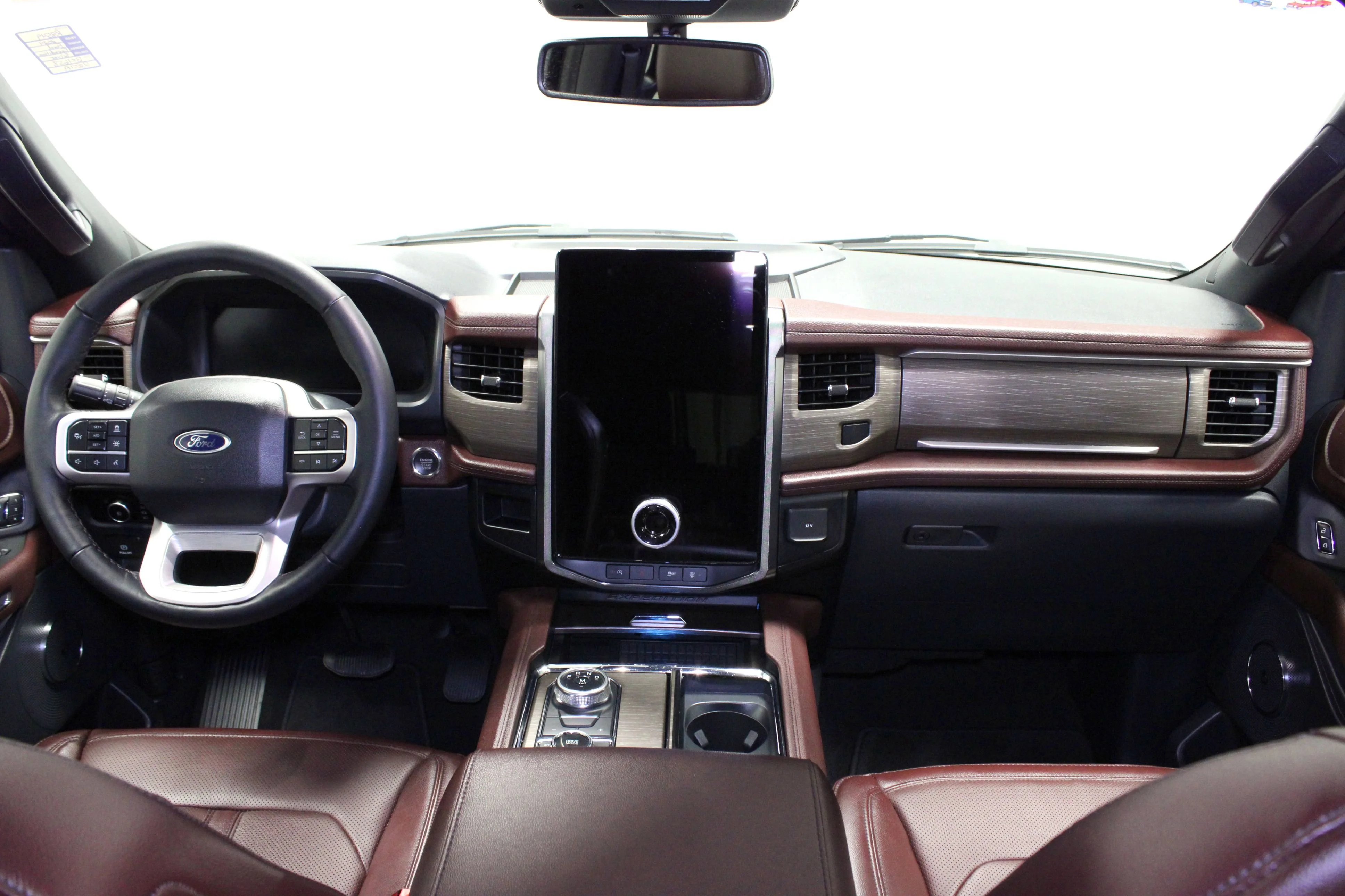 Used 2024 Silver Metallic Ford Limited image 20