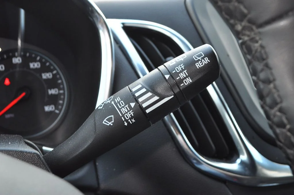 Used 2024 White Chevrolet LT image 29