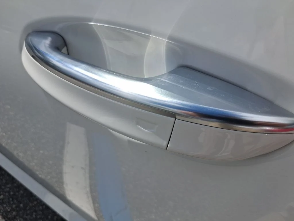 Used 2023 White Cadillac Premium Luxury image 19