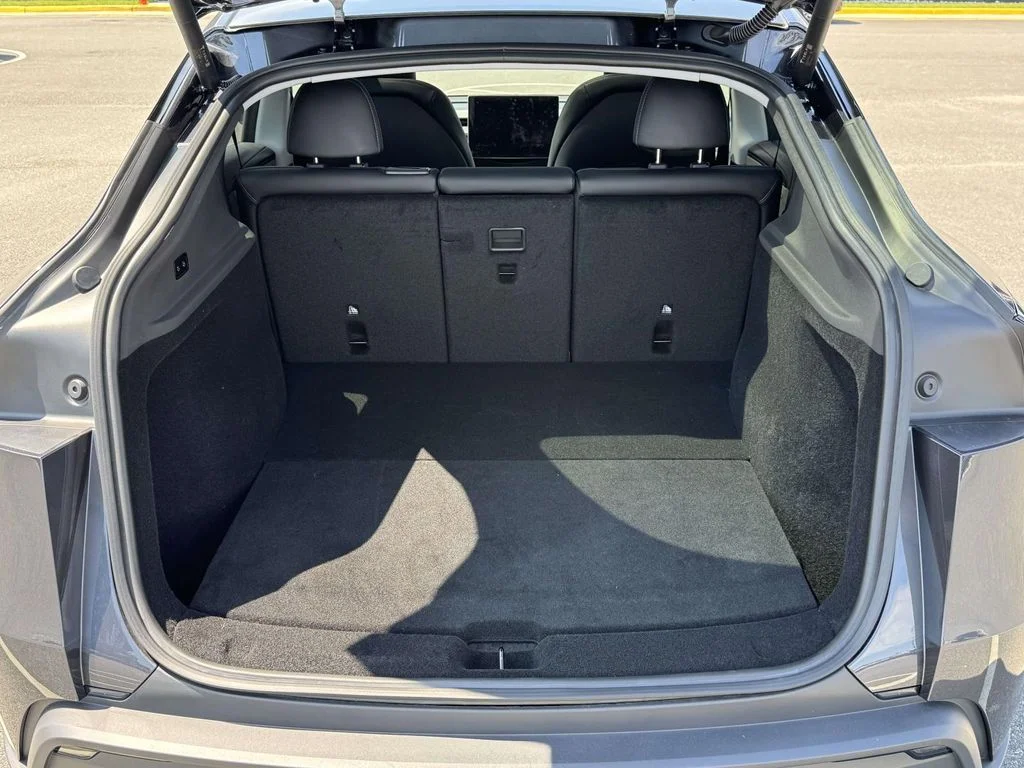 2026 Tesla Model Y Premium - Photo 26