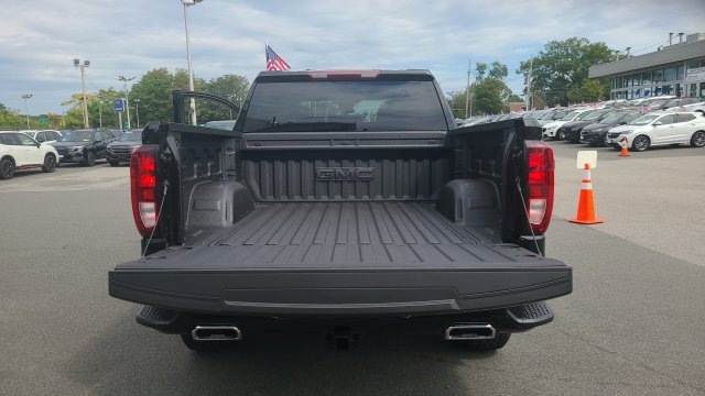 New 2026 Onyx Black GMC Elevation image 23