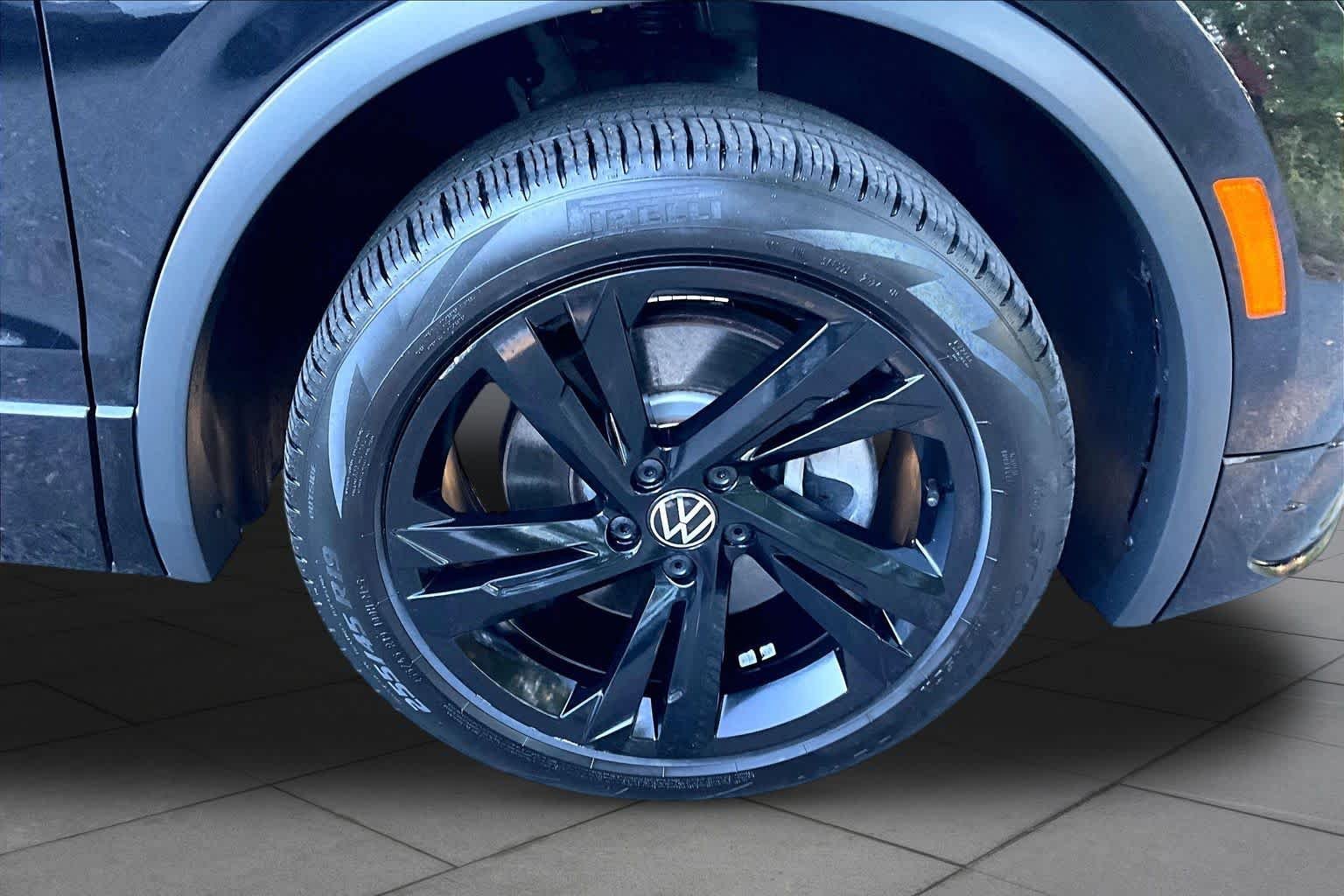 Used 2024 Deep Black Pearl Volkswagen SE R-Line Black image 11