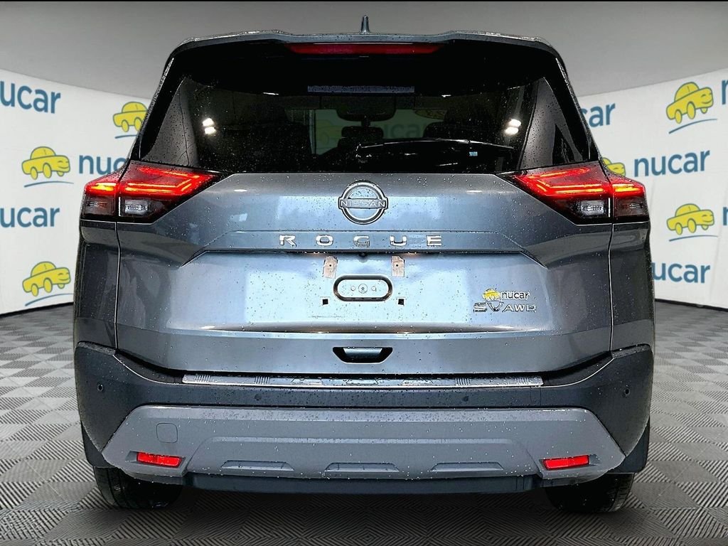 Used 2023 Gray Nissan SV image 6