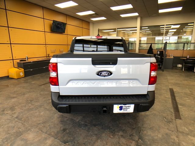 New 2026 Space White Metallic Ford XLT image 6