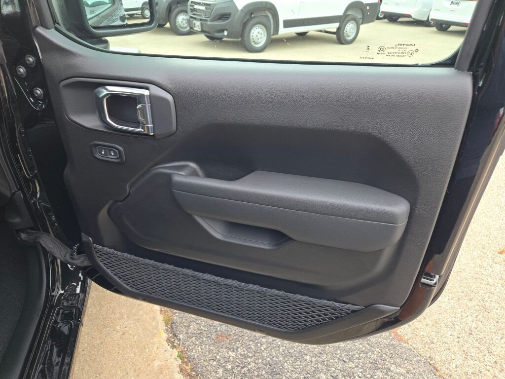 New 2026 Black Clearcoat Jeep Sport S image 5