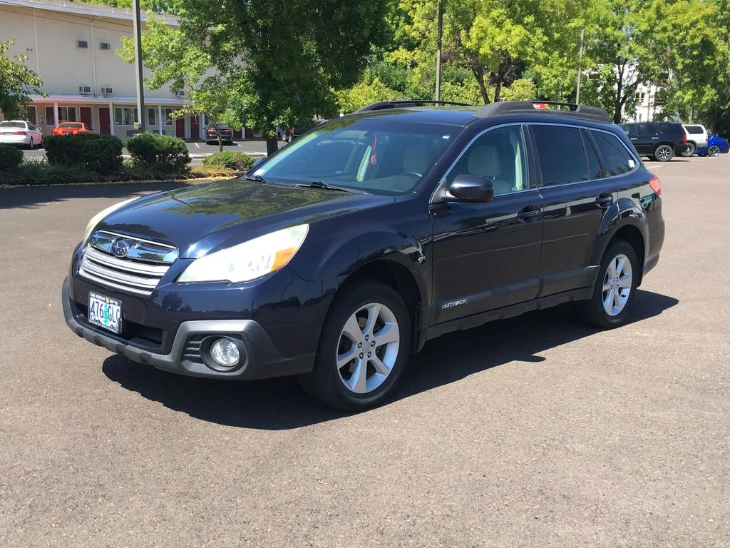 Used 2013 Blue Subaru 2.5i Premium image 1