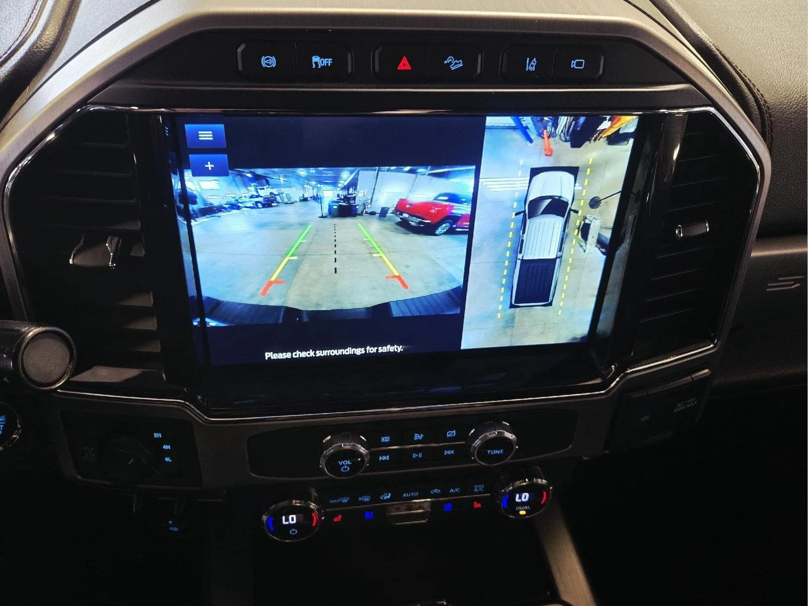 Used 2022 Star White Metallic Tri-Coat Ford Platinum image 42