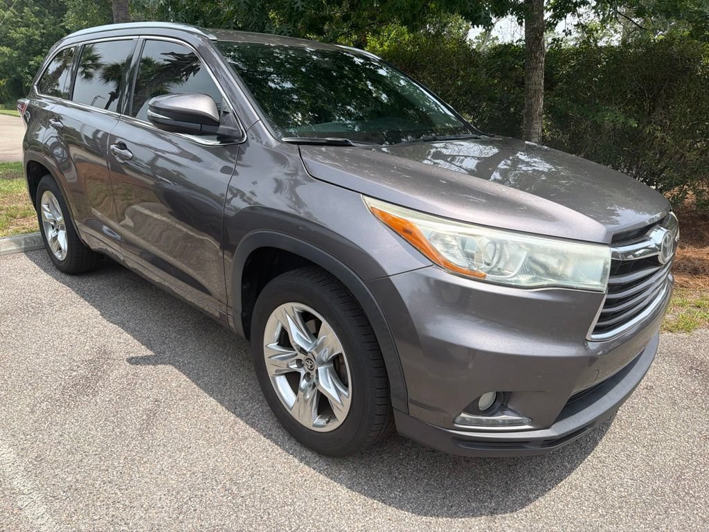 Used 2016 Gray Toyota Limited Platinum V6 image 9