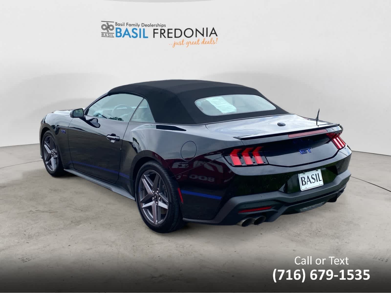 Used 2025 Shadow Black Ford GT Premium image 3