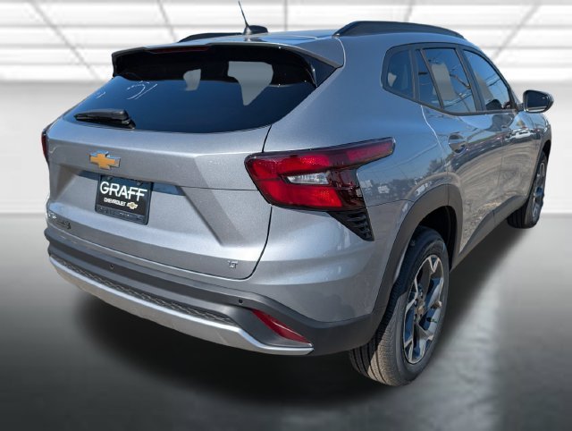 New 2026 Sterling Gray Metallic Chevrolet LT image 28