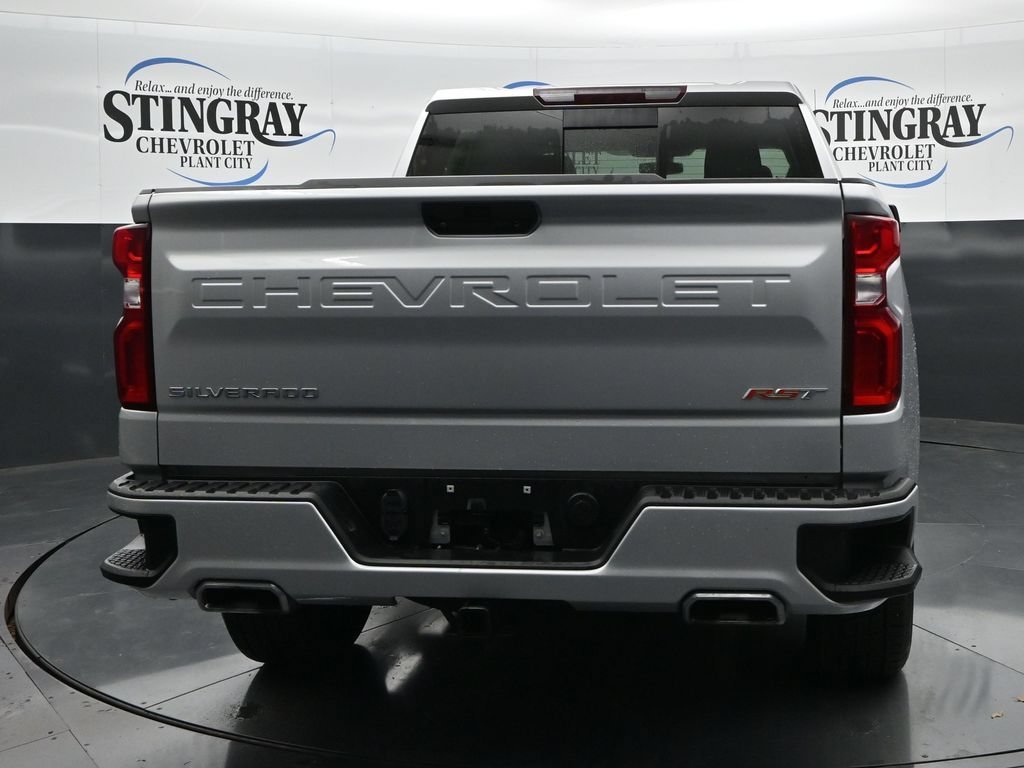 Used 2021 SILVER ICE METALLIC Chevrolet RST image 6