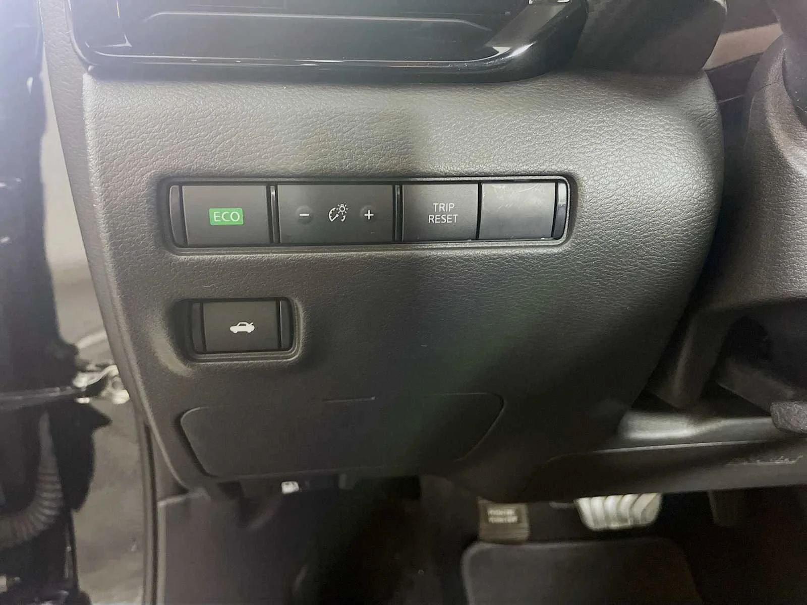 Certified Used 2024 Super Black Nissan SV image 8