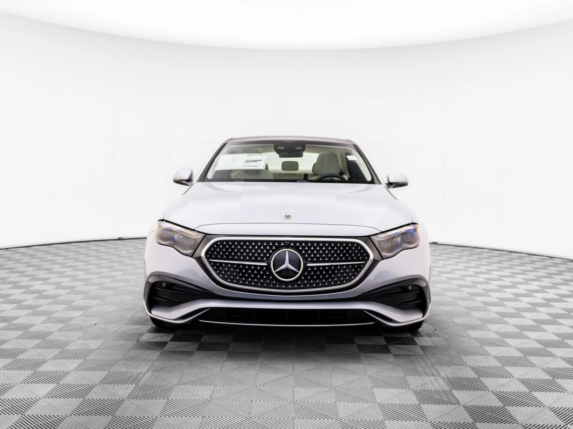 New 2027 Silver Mercedes-Benz E 350 image 9