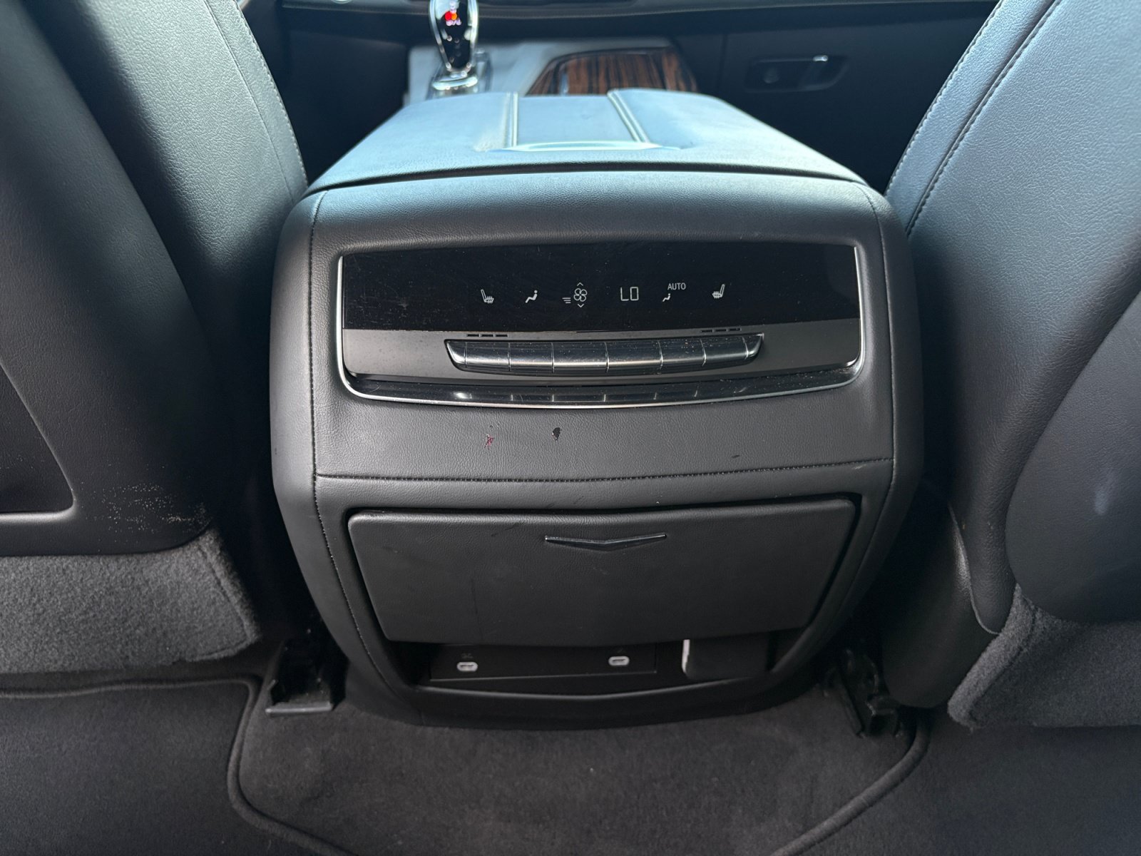 Used 2024 White Cadillac Luxury image 22
