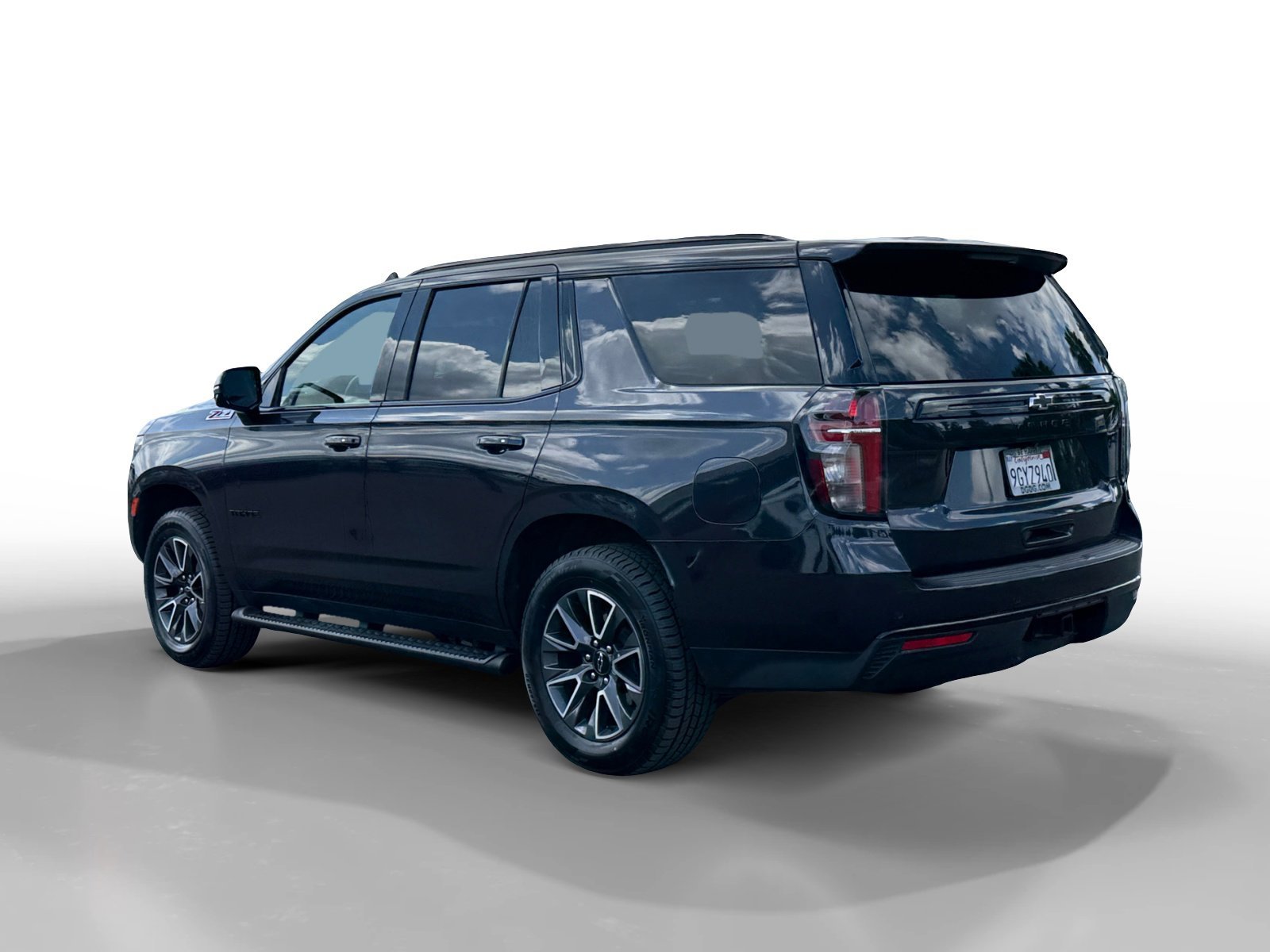 Used 2023 Ash Chevrolet Z71 image 3