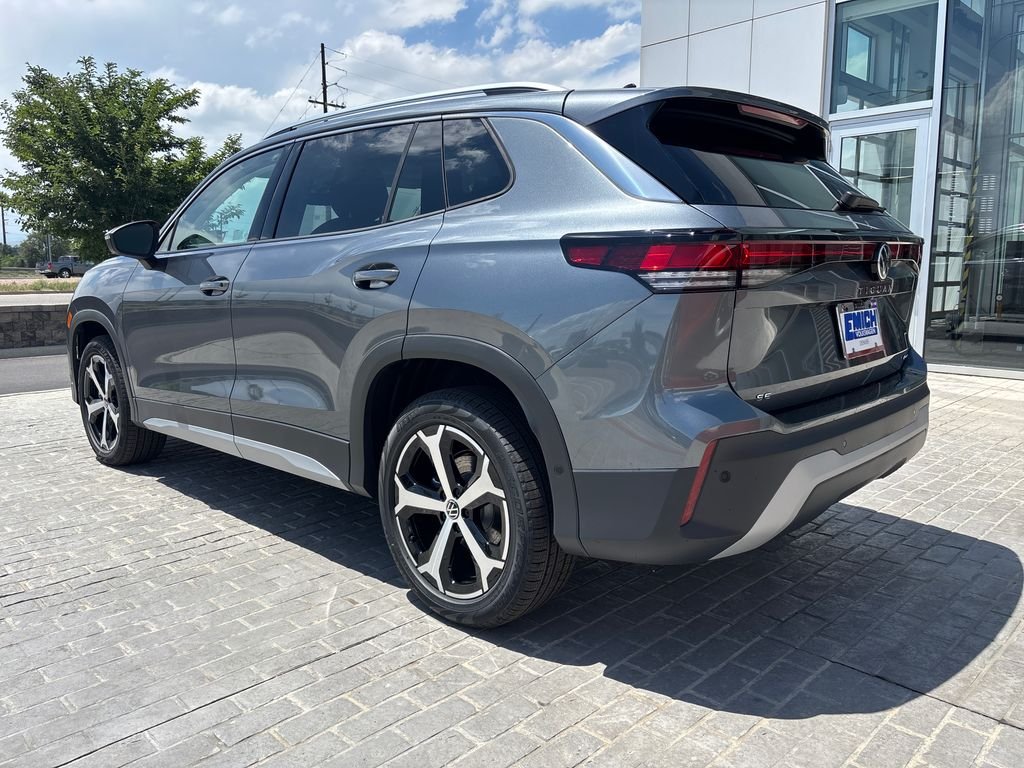 New 2026 Platinum Gray Metallic Volkswagen 2.0T SE image 3