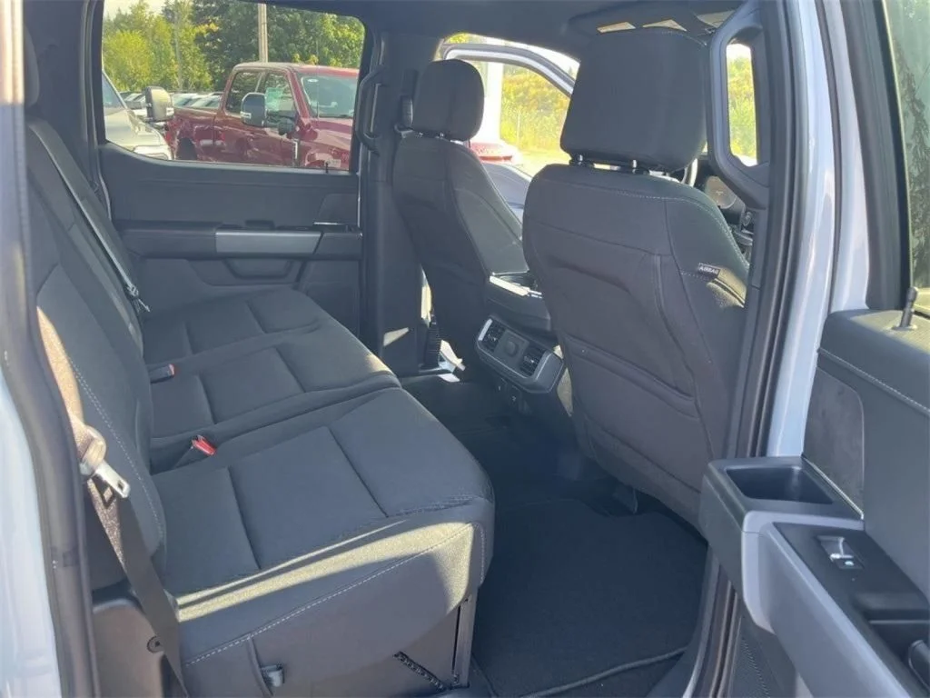 2025 Ford F-150 XLT - Photo 27