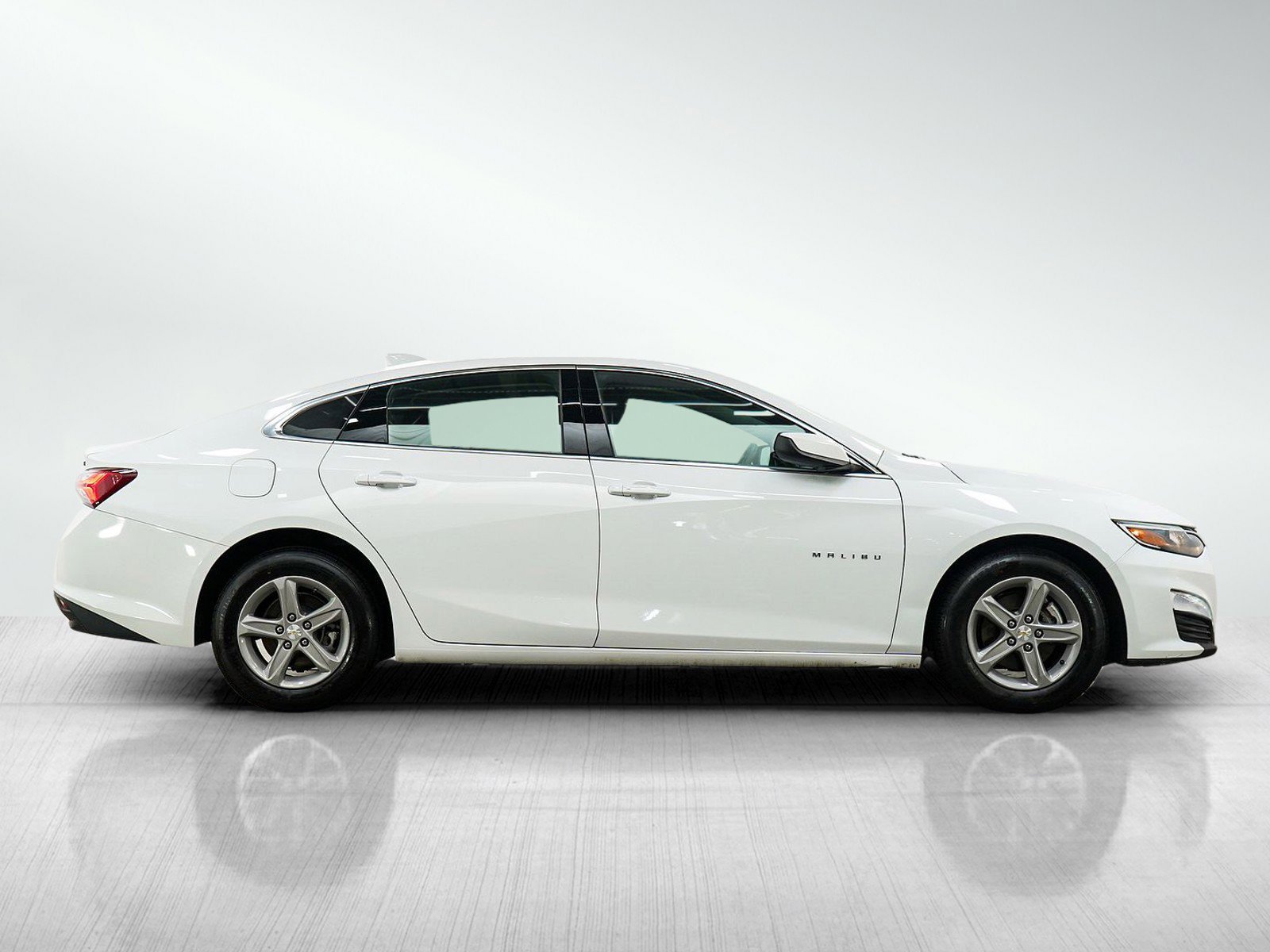 Used 2022 Summit White Chevrolet 4dr Sdn LT image 6