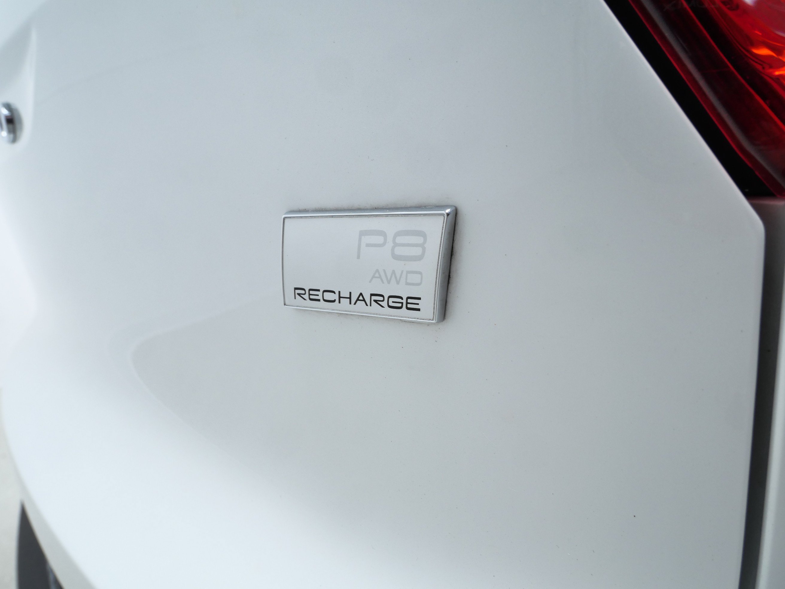 Used 2021 Crystal White Metallic Volvo Recharge P8 eAWD Pure Electric image 6