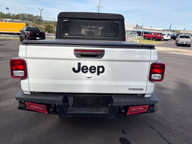 Used 2020 White Jeep Sport image 6