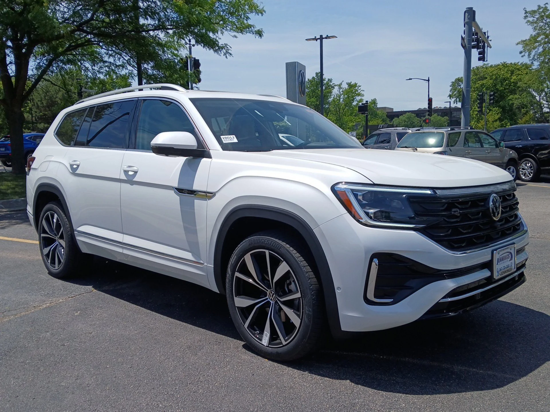 2026 Volkswagen Atlas 2.0T SEL Premium R-Line 4MOTION's photo