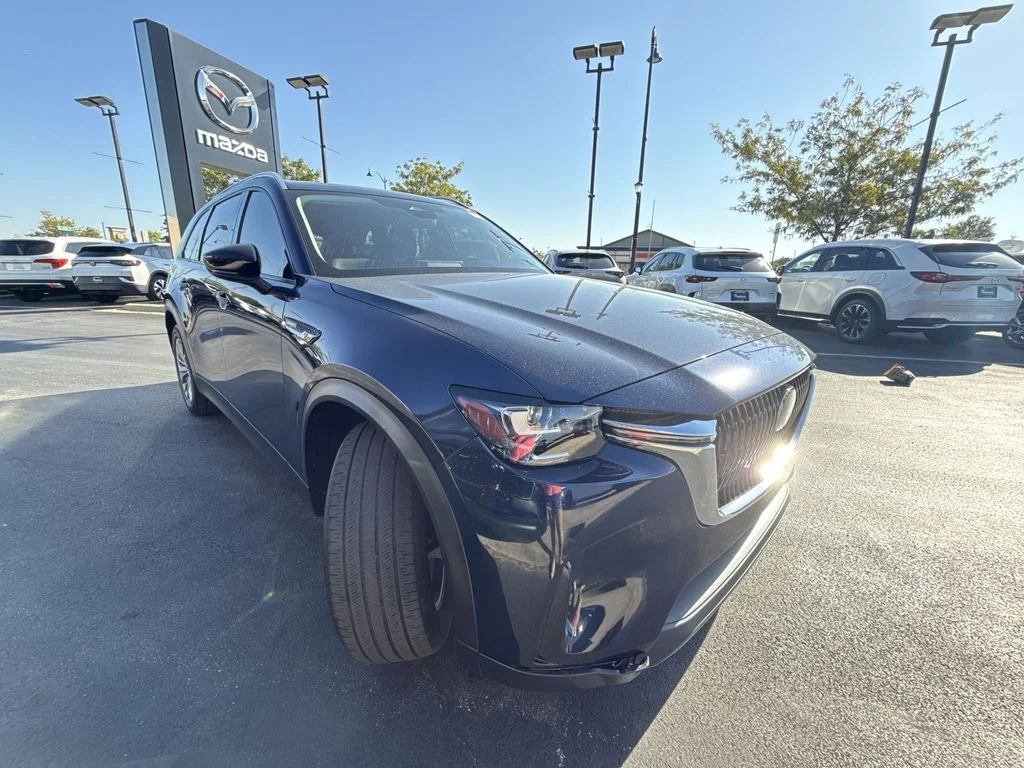 Used 2024 Blue Mazda Preferred image 5