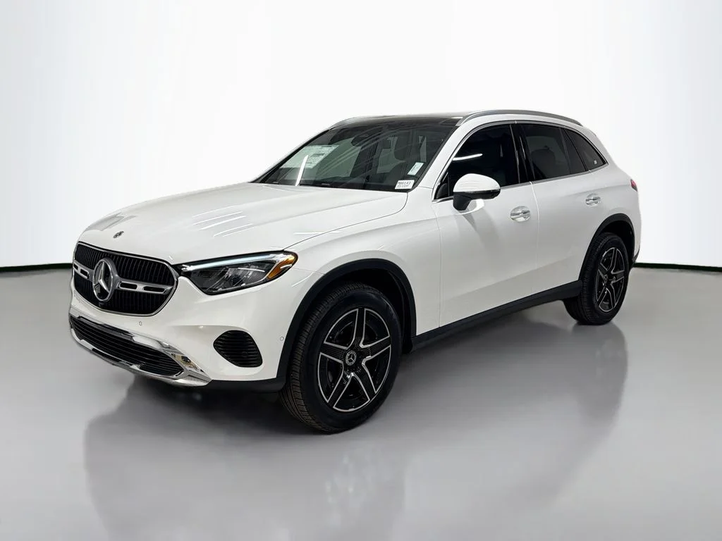New 2026  Mercedes-Benz GLC 300 image 1
