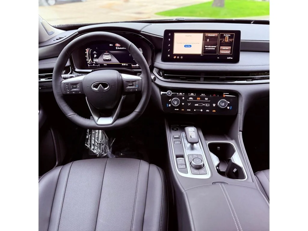 New 2026 Mineral Black INFINITI Luxe FWD image 34