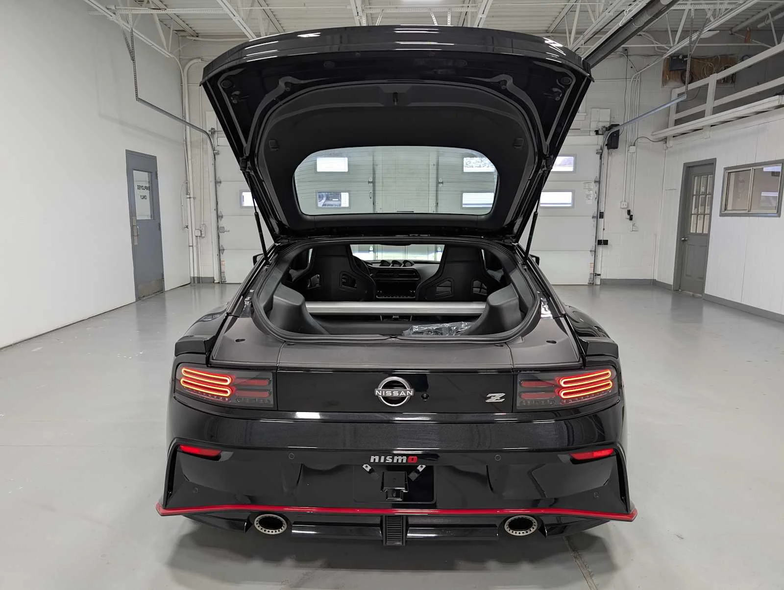 Used 2024 Black Diamond Pearl Nissan NISMO image 35