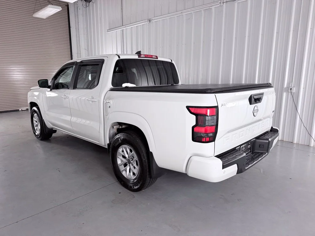 Used 2024 White Nissan SV image 7