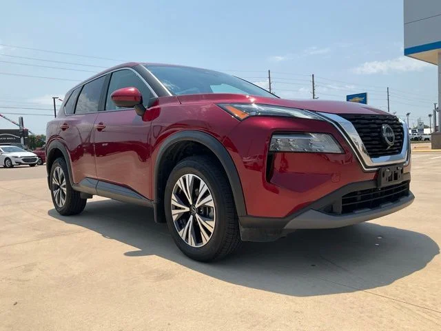Used 2023 Red Nissan SV image 28