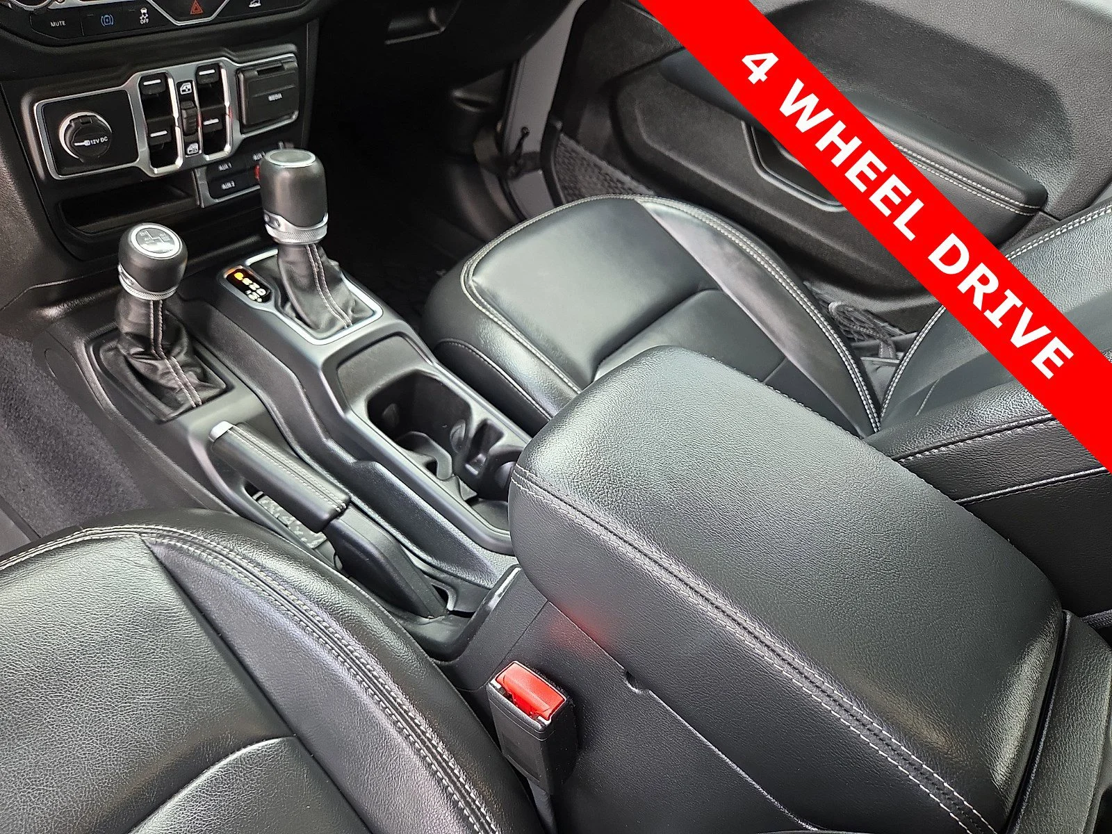 Used 2023 Sting-Gray Clearcoat Jeep Sahara image 25