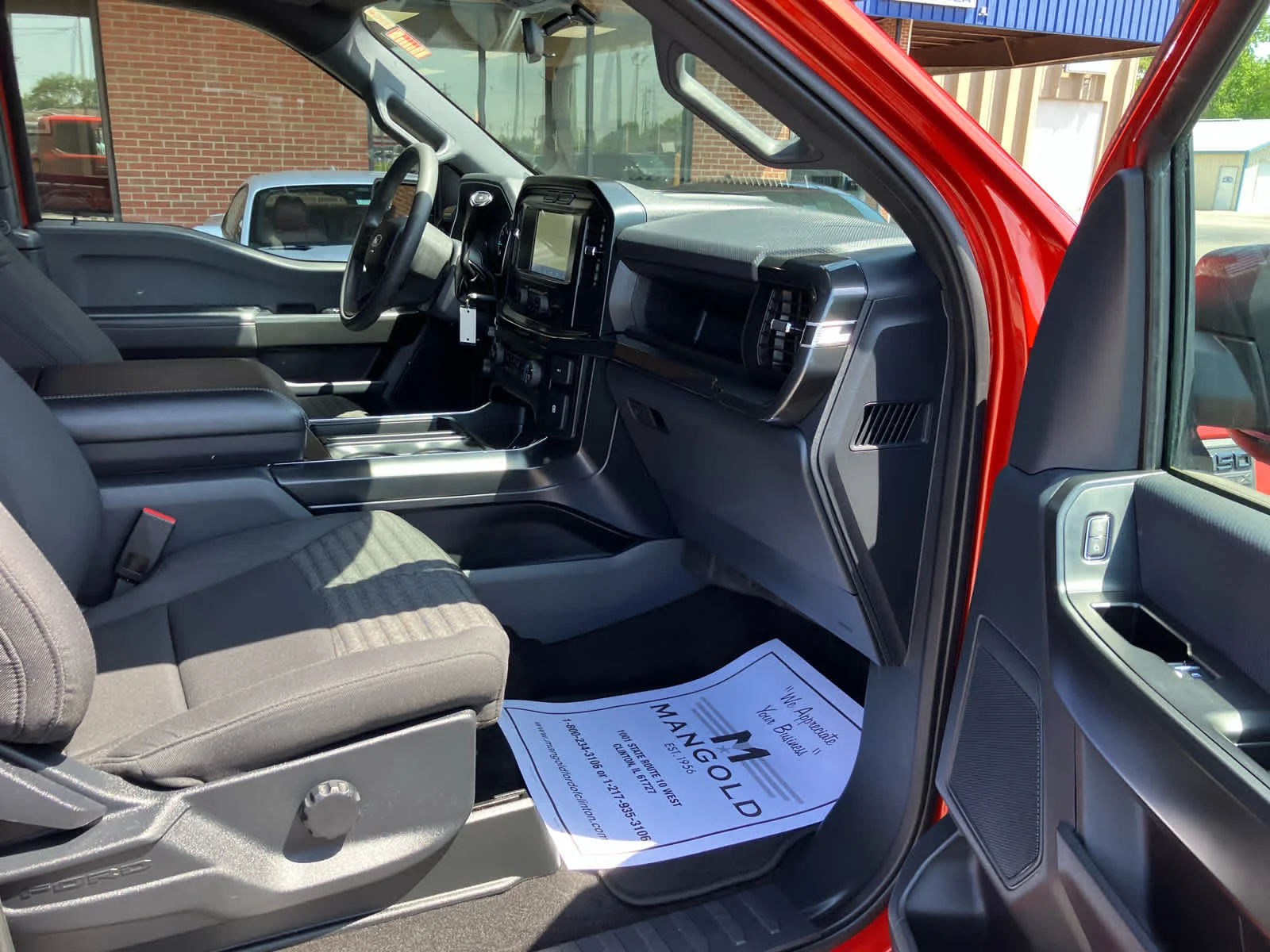 Used 2023 Hot Pepper Red Metallic Tinted Clearcoat Ford XL image 28