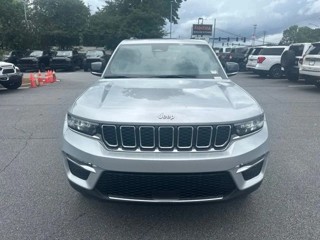 Used 2025 Silver Jeep Limited image 7