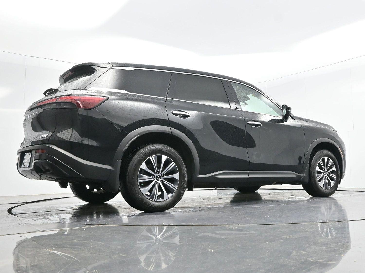 Used 2023 Mineral Black INFINITI PURE image 54