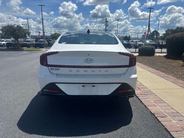 Used 2023 White Hyundai SEL image 8