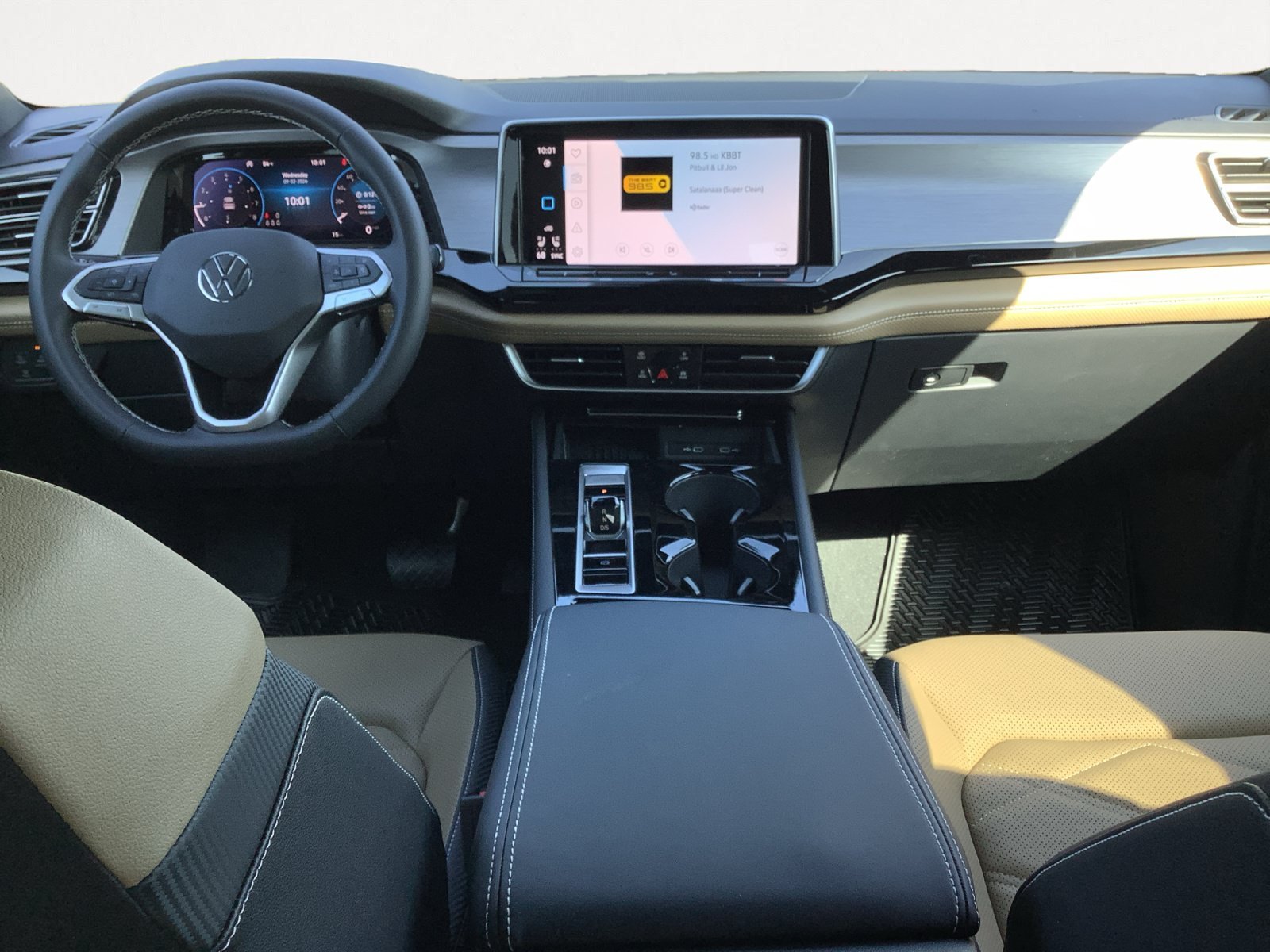 New 2026 DEEP BLACK Volkswagen 2.0T SE w/Technology image 13