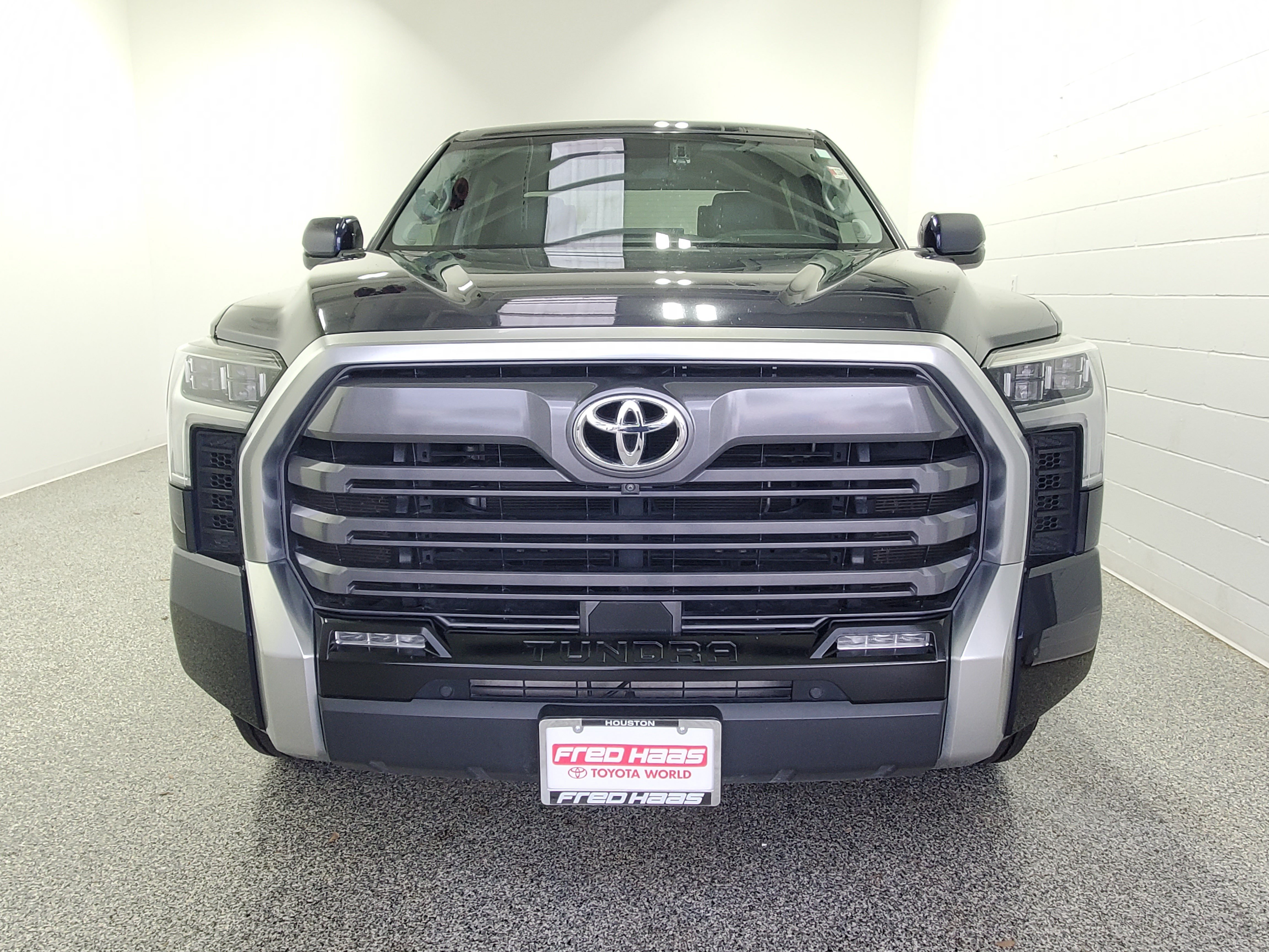 Used 2023 Blueprint Toyota Limited image 3