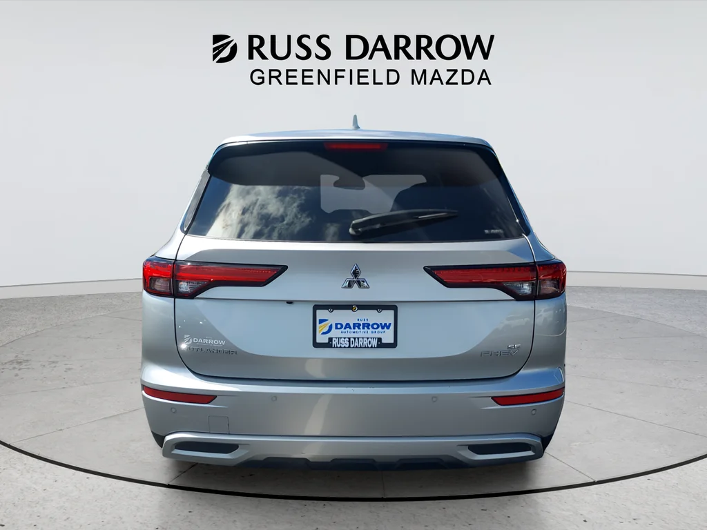 Used 2024  Mitsubishi SE image 4