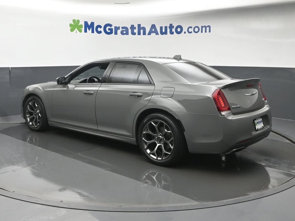 Used 2018 White Chrysler S image 25