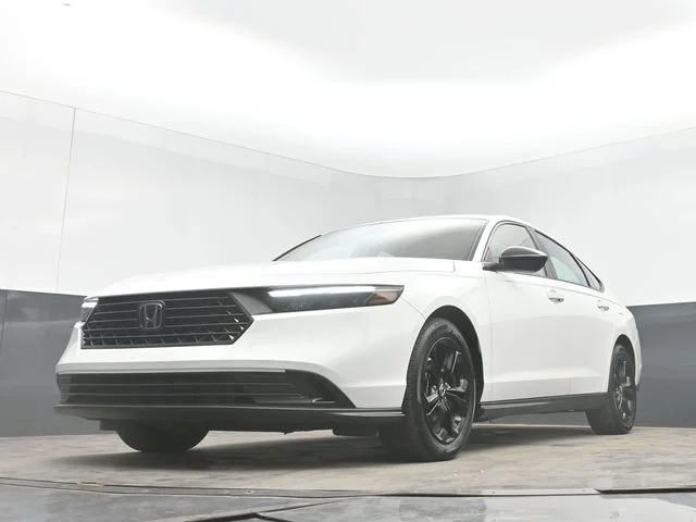2025 Honda Accord SE - Photo 43