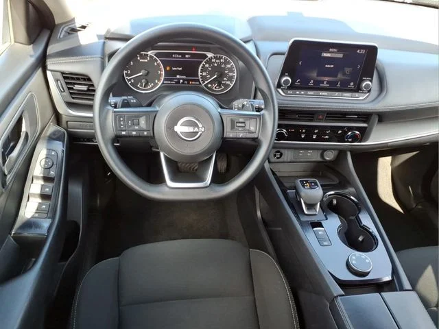 Used 2024 Gray Nissan S image 11