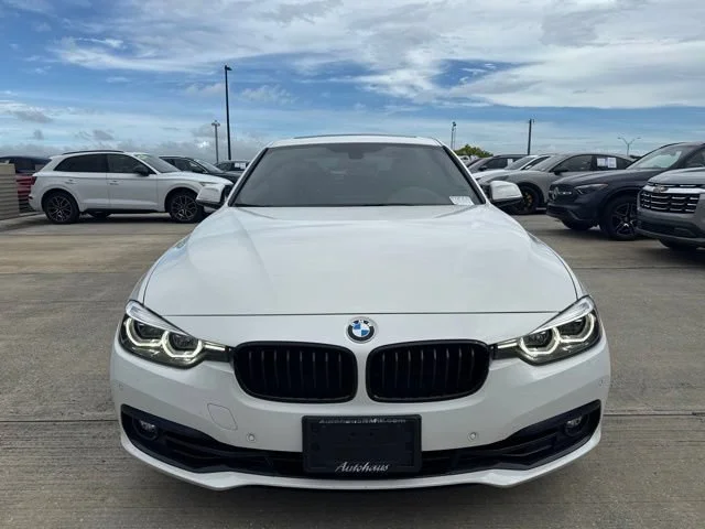 Used 2018 Alpine White BMW 340i xDrive image 8