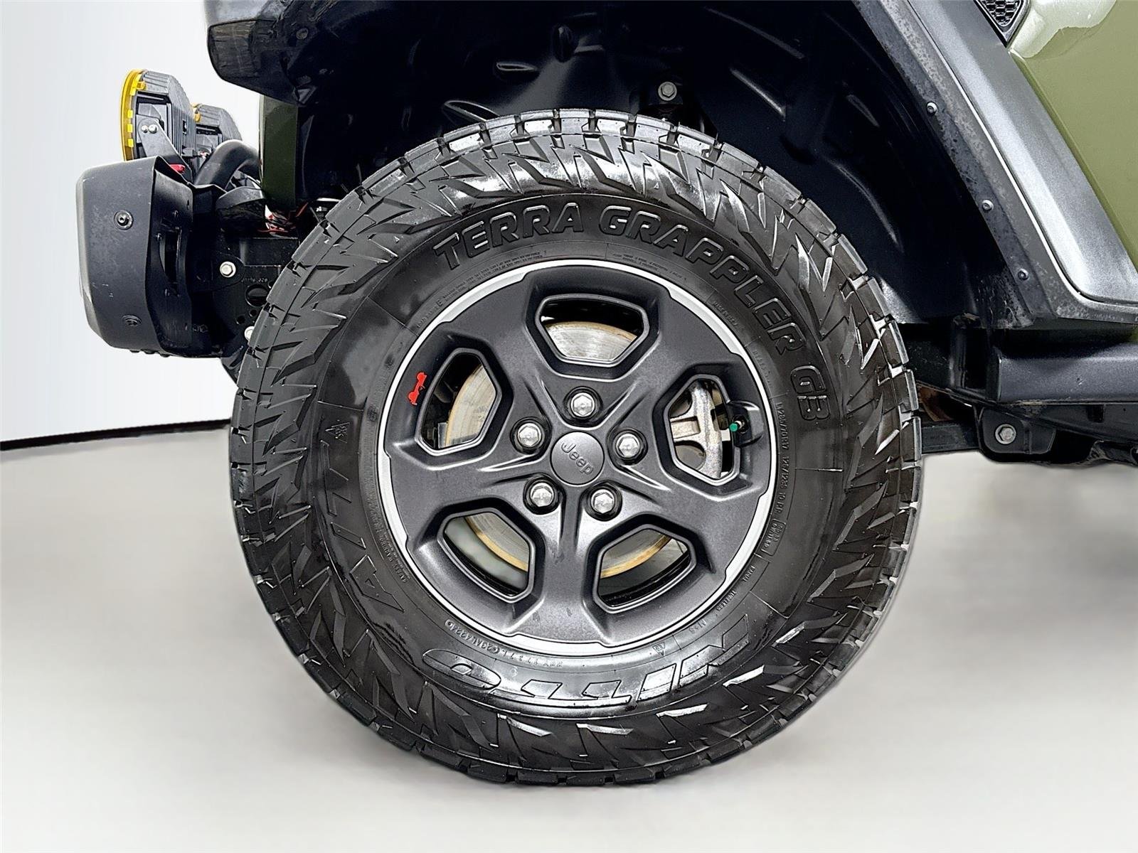 Used 2023 Sarge Green Clearcoat Jeep Rubicon image 43