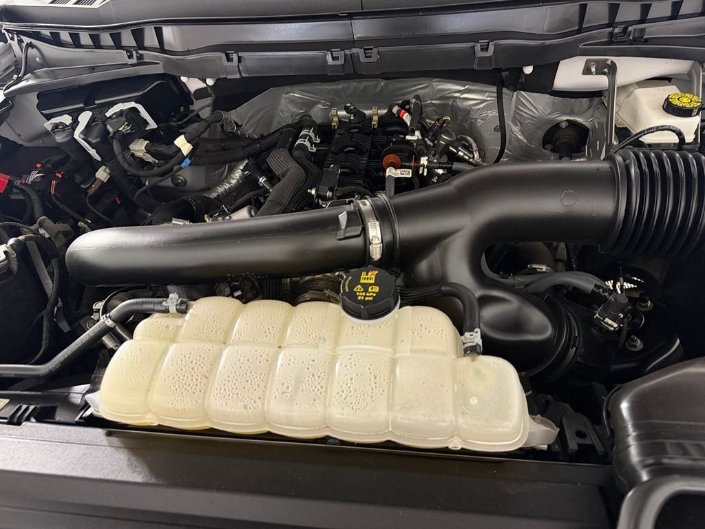 Used 2025 Oxford White Ford Tremor image 35