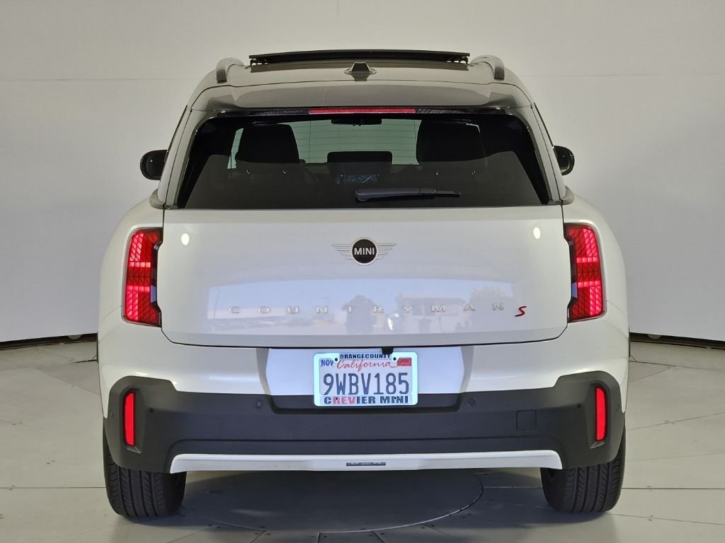 Certified Used 2026 White Metallic MINI Signature Plus image 8