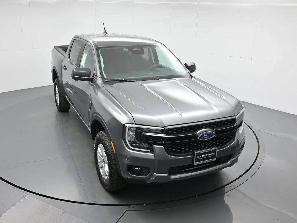 New 2025 Gray Ford XL image 36